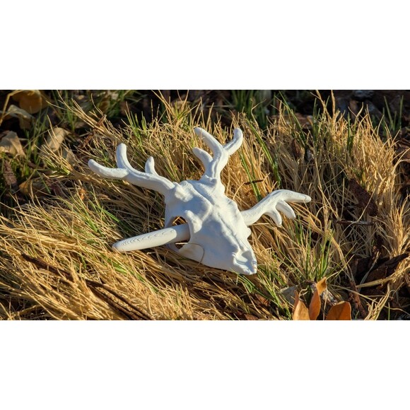 Deer Skull Hair Pin - Antler Hair Stick - Gothic Fantasy Wikka Cosplay Accessory - Picture 5 of 16